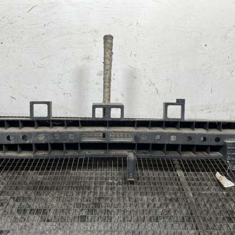 Absorbeur de pare choc arriere RENAULT CLIO 4 Photo n°4