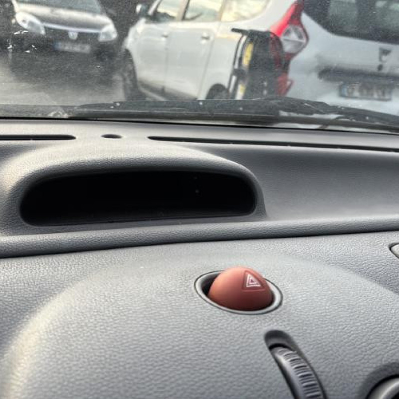 Feu arriere principal gauche (feux) RENAULT TWINGO 1 Photo n°20