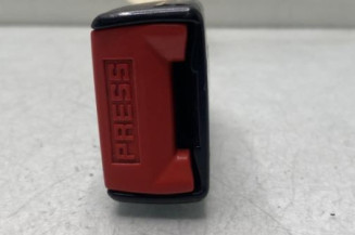 Attache ceinture arriere droit RENAULT TWINGO 1