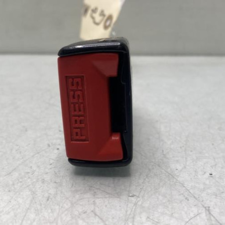 Attache ceinture arriere droit RENAULT TWINGO 1