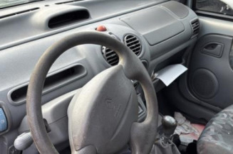 Attache ceinture arriere droit RENAULT TWINGO 1