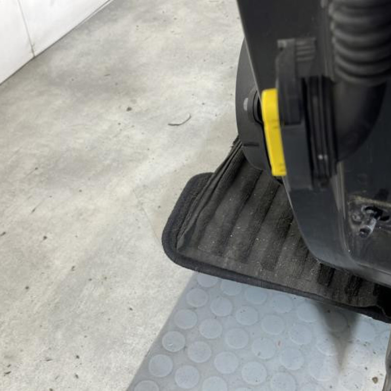 Porte avant gauche RENAULT TWINGO 3 Photo n°3