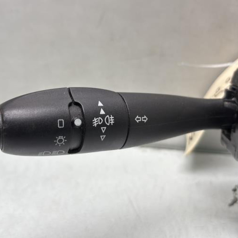 Com (Bloc Contacteur Tournant+Commodo Essuie Glace+Commodo Phare) CITROEN C3 1 Photo n°2