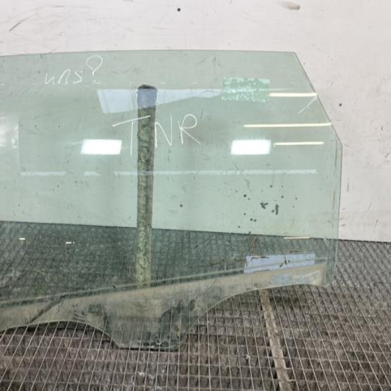 Vitre arriere gauche RENAULT SCENIC 2 Photo n°1