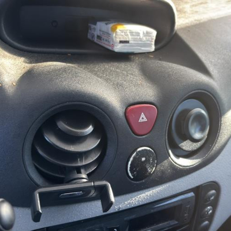 Feu arriere principal droit (feux) CITROEN C3 1 Photo n°19