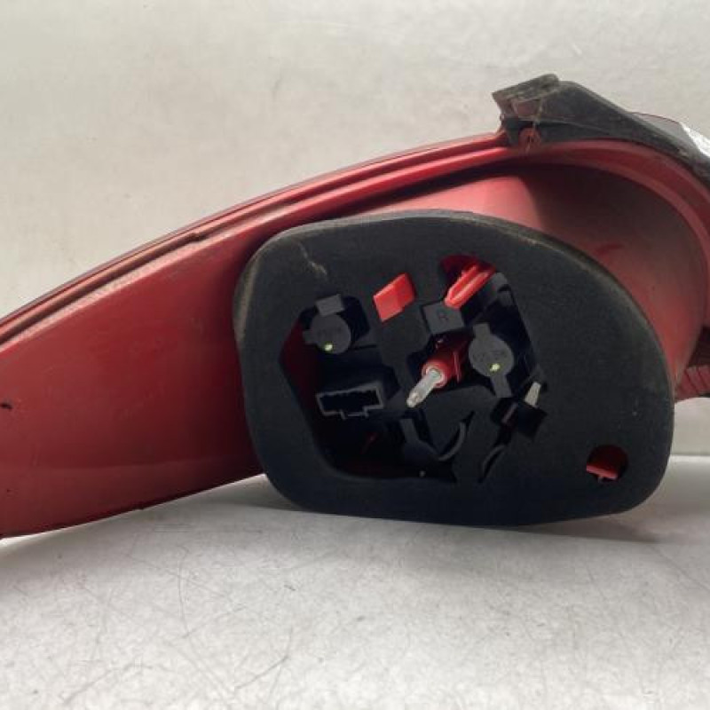 Feu arriere principal droit (feux) PEUGEOT 206+ Photo n°2