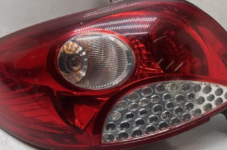 Feu arriere principal gauche (feux) PEUGEOT 206+ Photo n°1