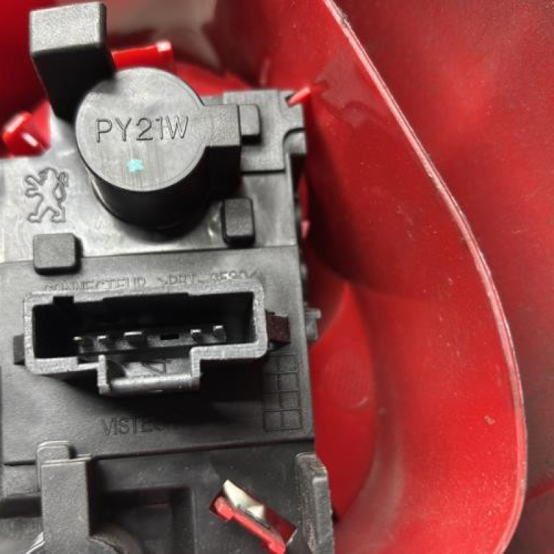 Feu arriere principal gauche (feux) PEUGEOT 206+ Photo n°3