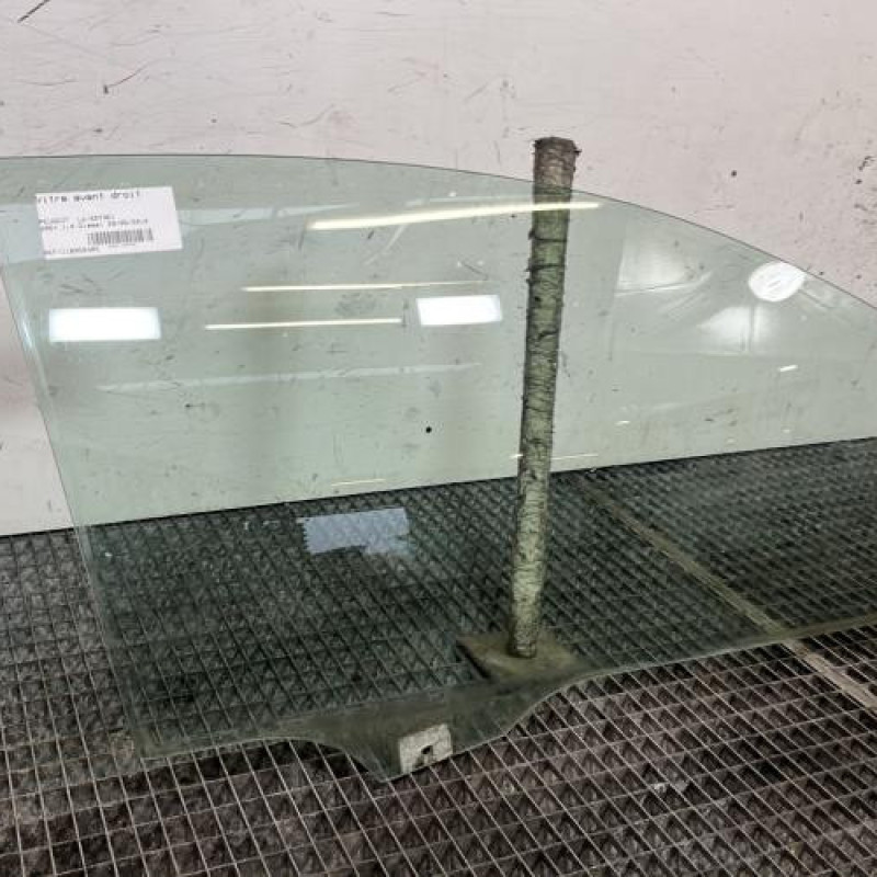 Vitre avant droit PEUGEOT 206+ Photo n°3