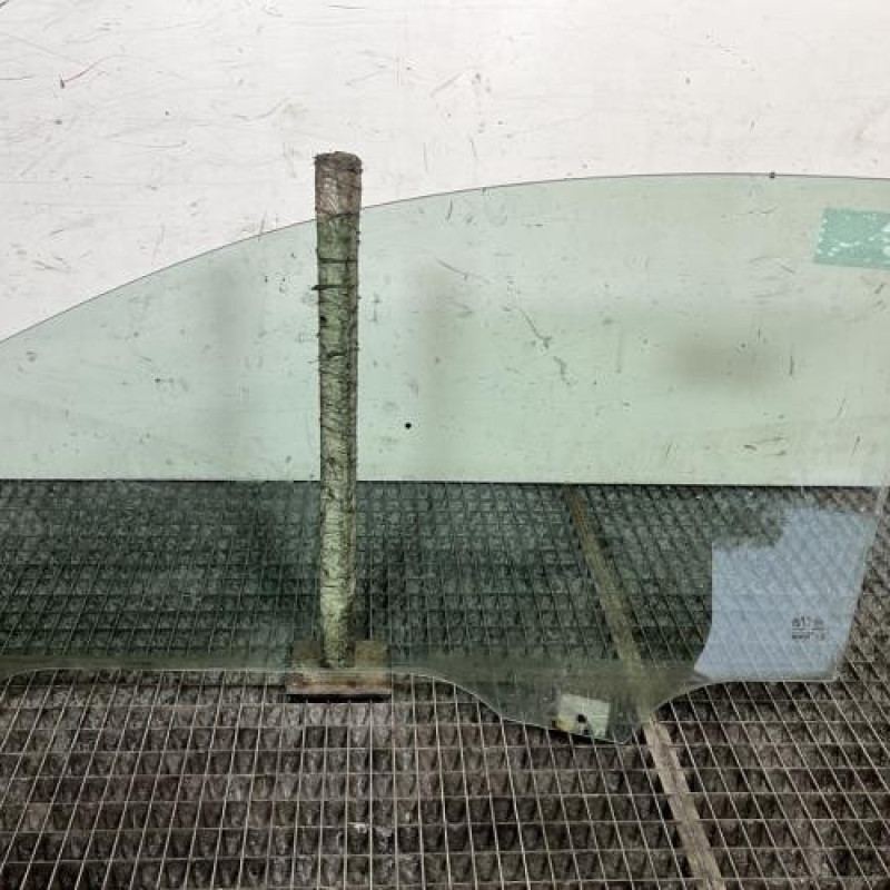 Vitre avant droit PEUGEOT 206+ Photo n°4