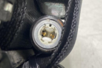 Pretensionneur de ceinture avant droit PEUGEOT 206+