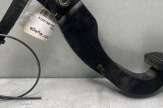 Pedale d'embrayage PEUGEOT 206+ Photo n°1