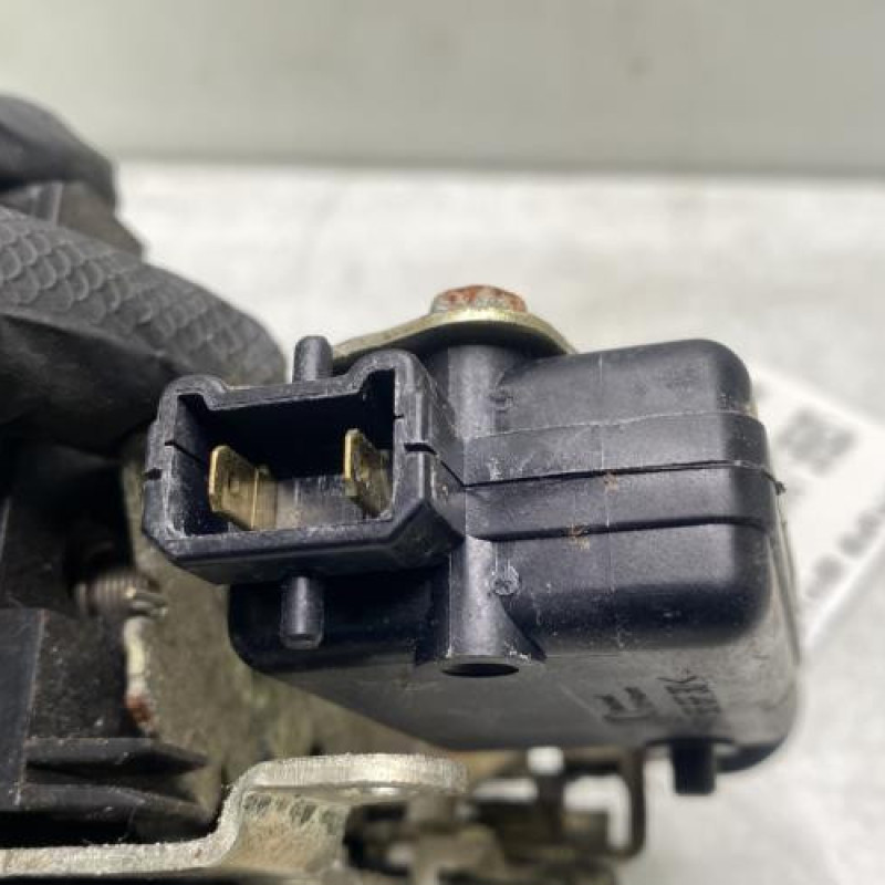 Serrure arriere droit DACIA LOGAN 1 Photo n°4