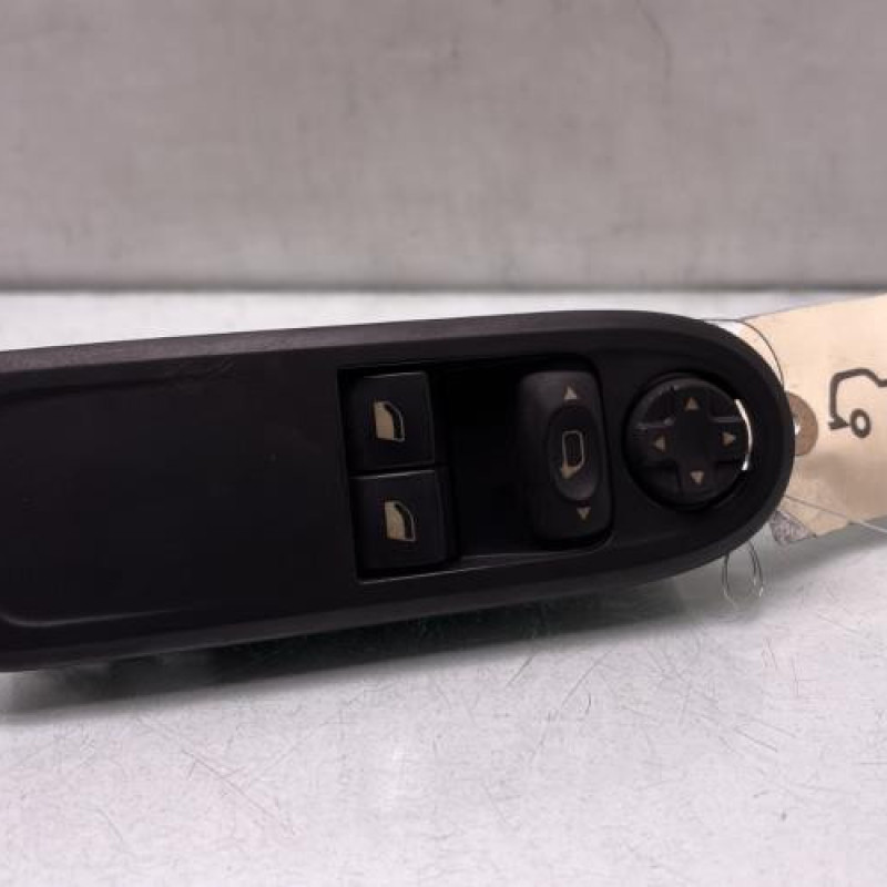 Interrupteur de leve vitre avant gauche CITROEN C3 2 Photo n°1