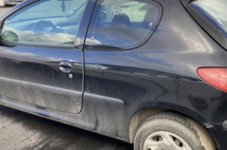 Baguette de coffre PEUGEOT 206