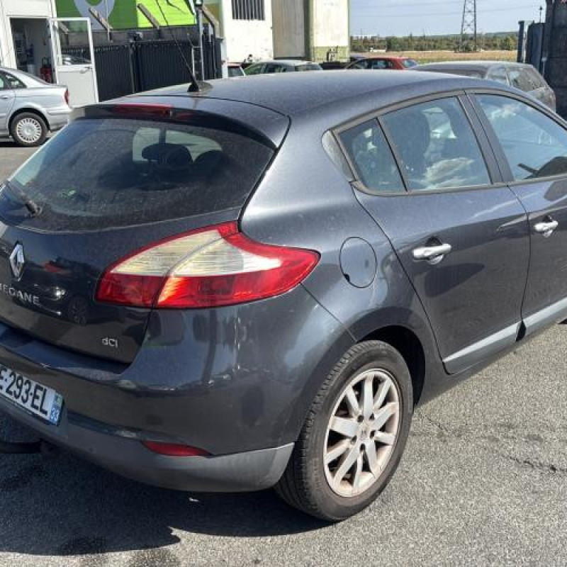 Aile avant droit RENAULT MEGANE 3 Photo n°7