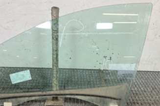 Vitre avant gauche RENAULT MEGANE 3 Photo n°1