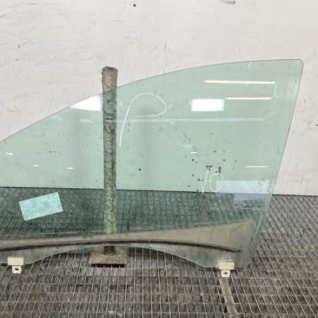 Vitre avant gauche RENAULT MEGANE 3 Photo n°1