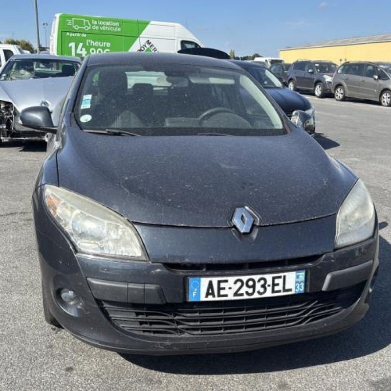 Face avant RENAULT MEGANE 3 Photo n°12