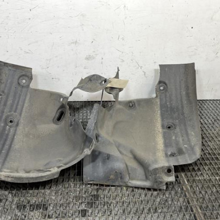 Pare boue avant gauche RENAULT MEGANE 3