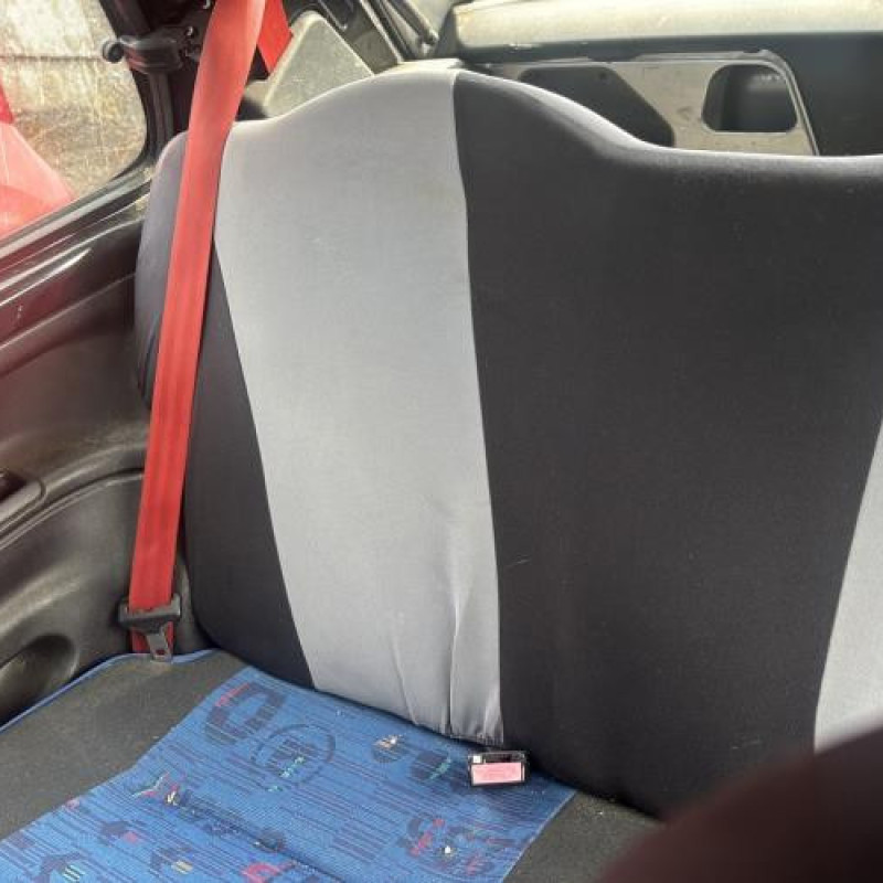 Custode arriere droit CITROEN SAXO Photo n°15