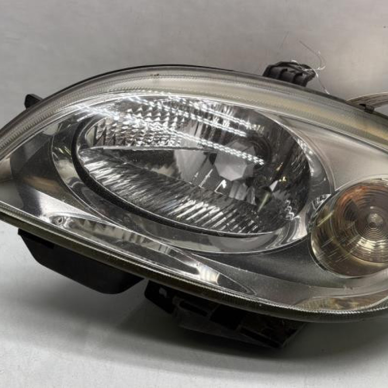 Optique avant principal gauche (feux)(phare) CITROEN SAXO Photo n°1