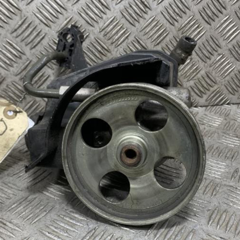 Pompe de direction PEUGEOT 206+ Photo n°3