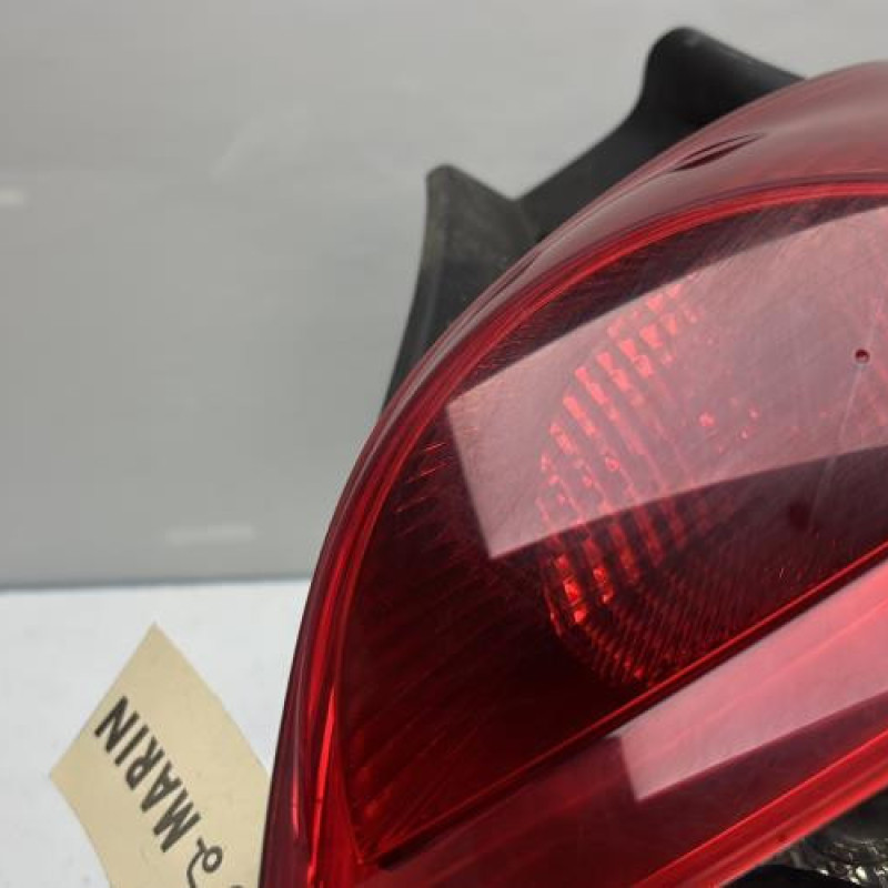 Feu arriere principal droit (feux) RENAULT CLIO 3 Photo n°3