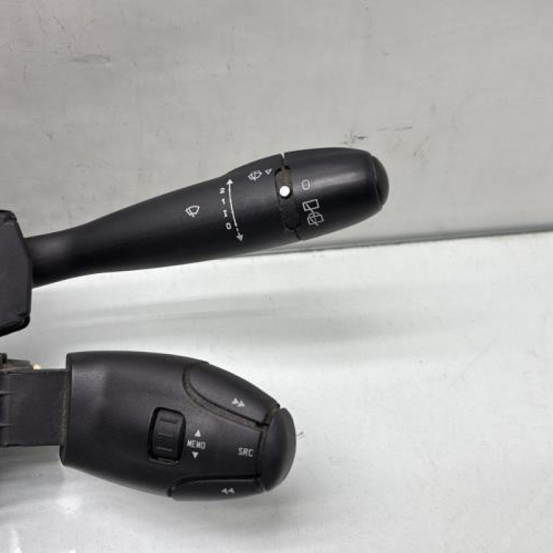 Com (Bloc Contacteur Tournant+Commodo Essuie Glace+Commodo Phare) PEUGEOT 206 Photo n°4