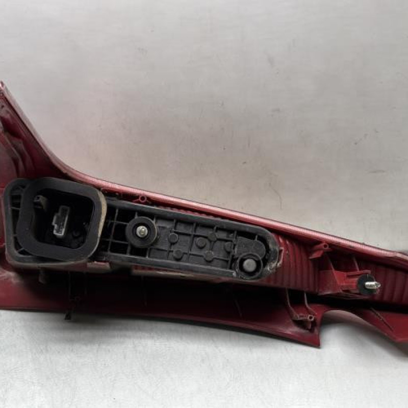 Feu arriere principal droit (feux) PEUGEOT 206 Photo n°2