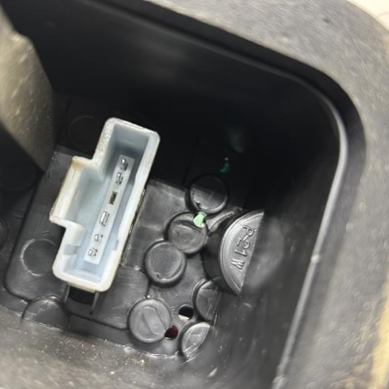 Feu arriere principal droit (feux) PEUGEOT 206 Photo n°3