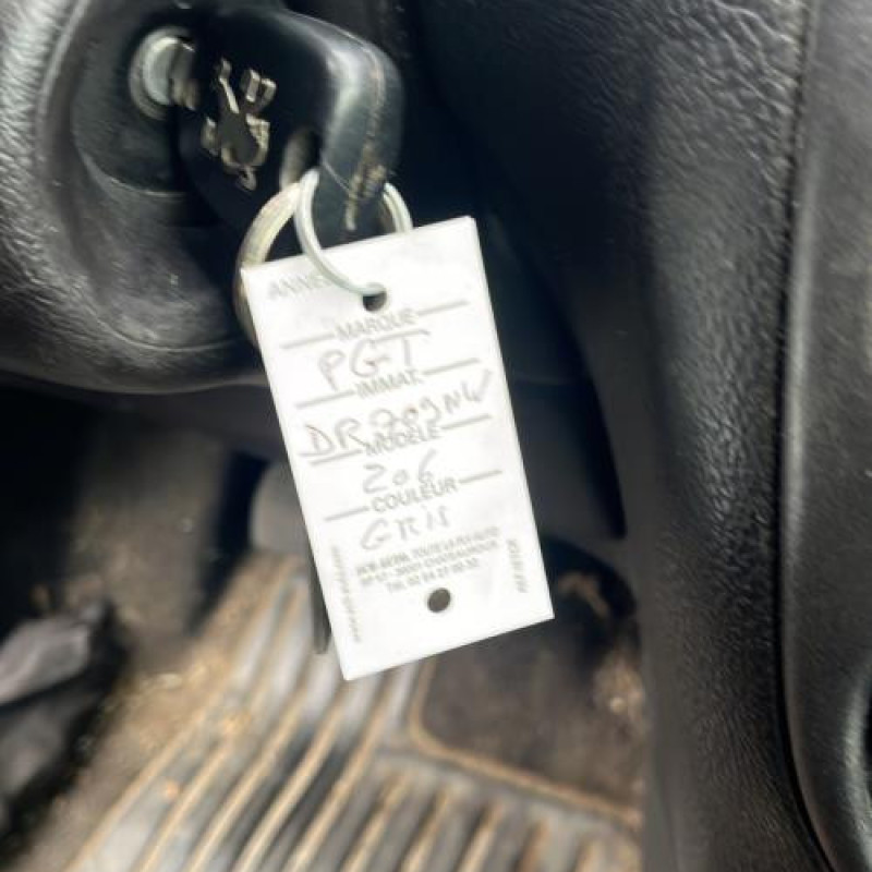 Feu arriere principal droit (feux) PEUGEOT 206 Photo n°7