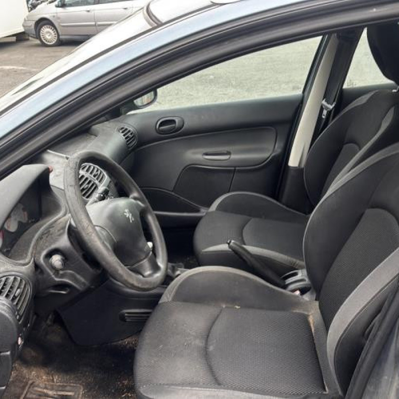 Feu arriere principal gauche (feux) PEUGEOT 206 Photo n°16