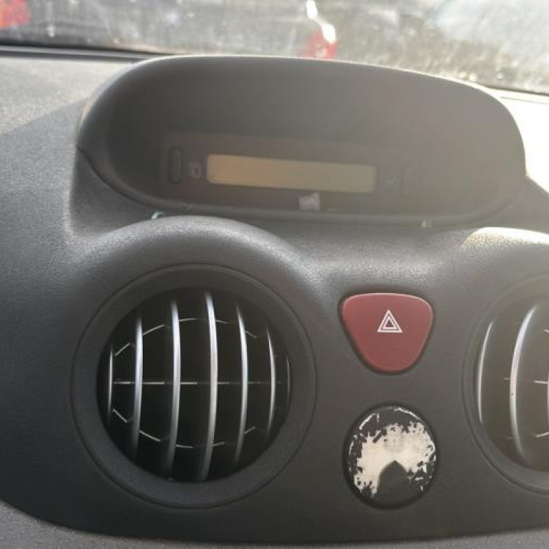 Feu arriere principal droit (feux) CITROEN C3 1 Photo n°18