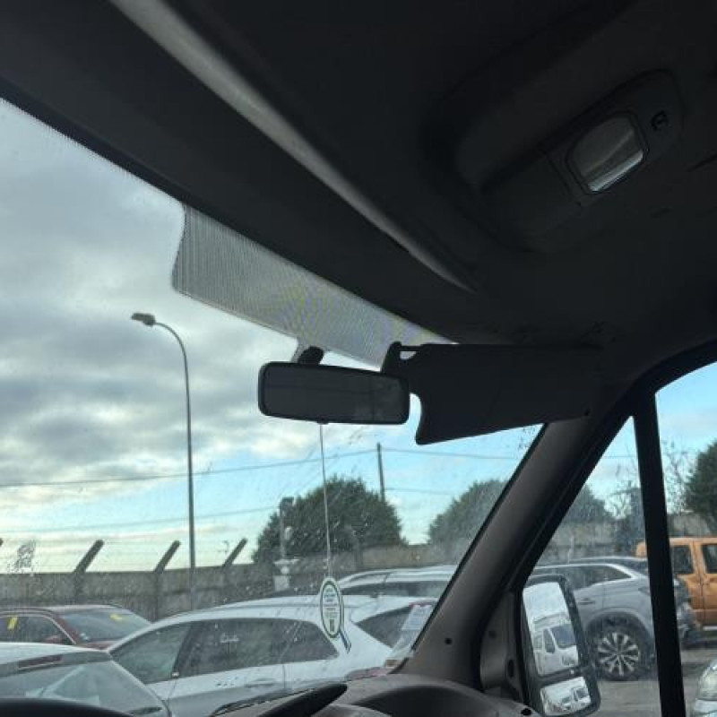 Custode avant droit (porte) RENAULT MASTER 2 Photo n°17