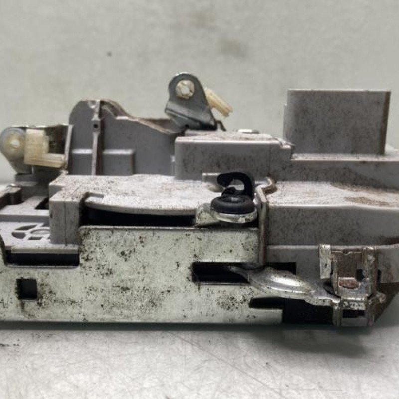 Serrure avant gauche CITROEN BERLINGO 1 Photo n°1