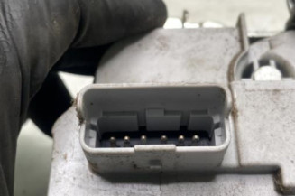 Serrure avant gauche CITROEN BERLINGO 1