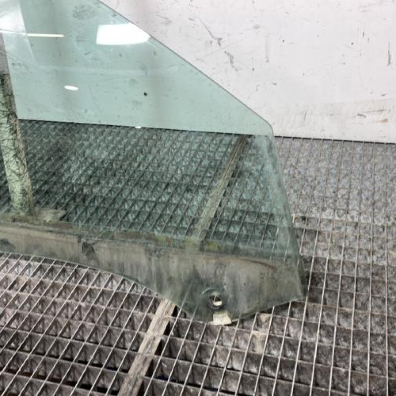 Vitre avant droit RENAULT LAGUNA 2 Photo n°2