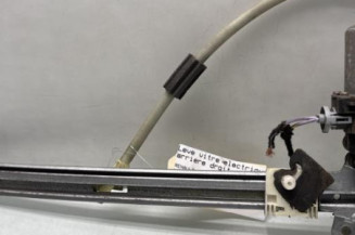 Leve vitre electrique arriere droit RENAULT LAGUNA 2 Photo n°1