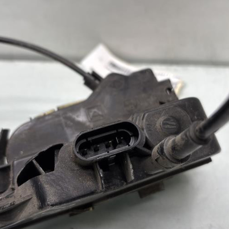 Serrure avant gauche RENAULT LAGUNA 2 Photo n°6