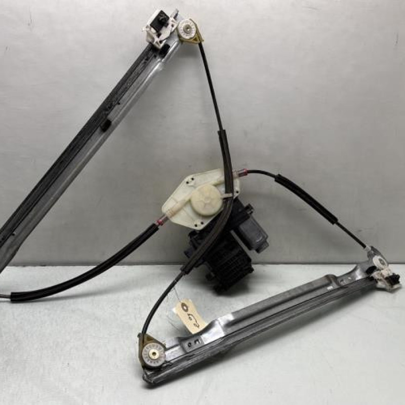 Leve vitre electrique avant gauche CITROEN C4 PICASSO 1 Photo n°1