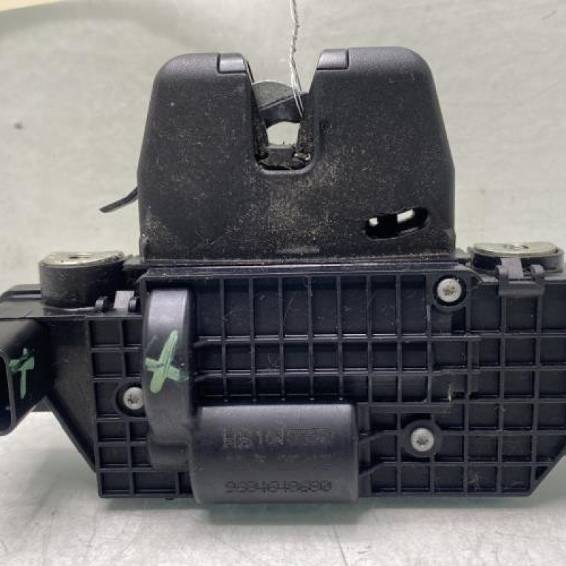 Serrure de coffre PEUGEOT 5008 1 Photo n°1