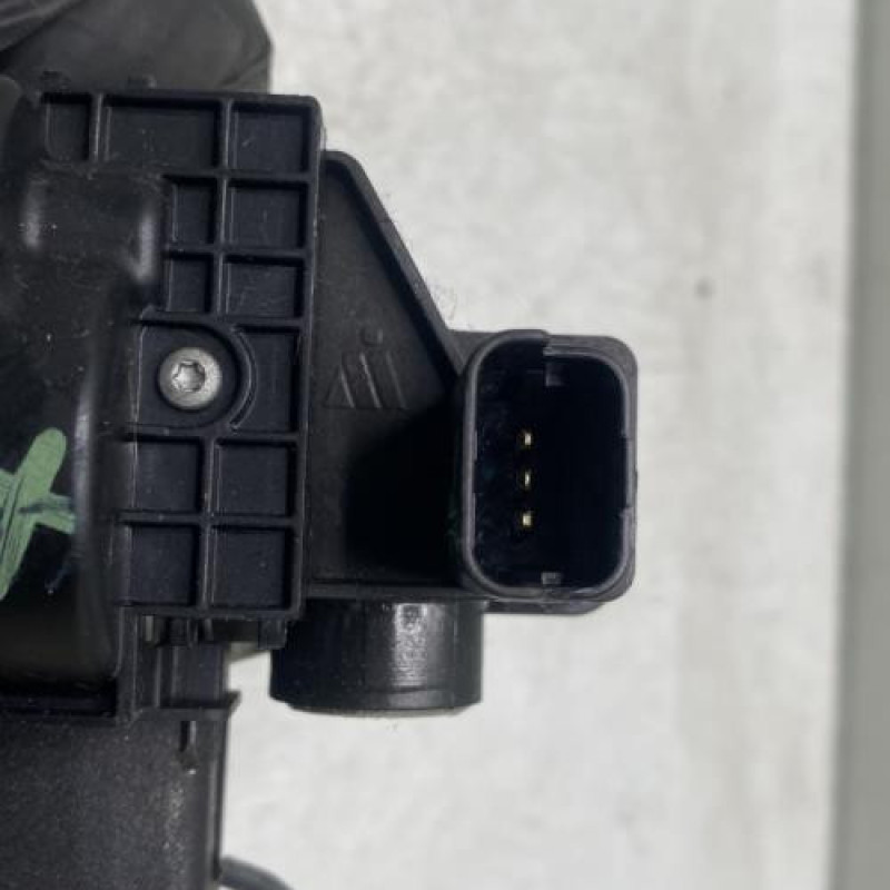 Serrure de coffre PEUGEOT 5008 1 Photo n°4