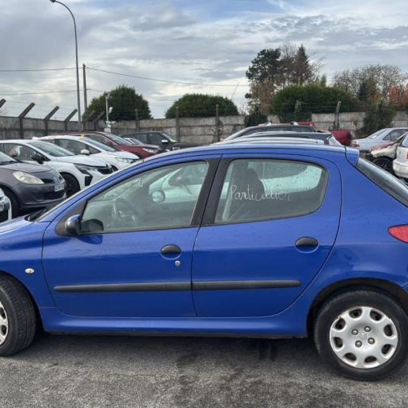 Bouchon de carburant PEUGEOT 206 Photo n°11