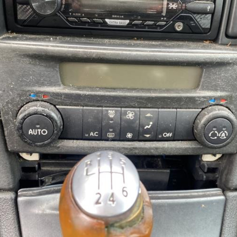 Serrure de coffre RENAULT LAGUNA 2 Photo n°10