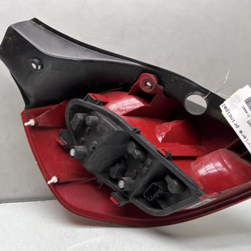 Feu arriere principal droit (feux) RENAULT CLIO 3 Photo n°3