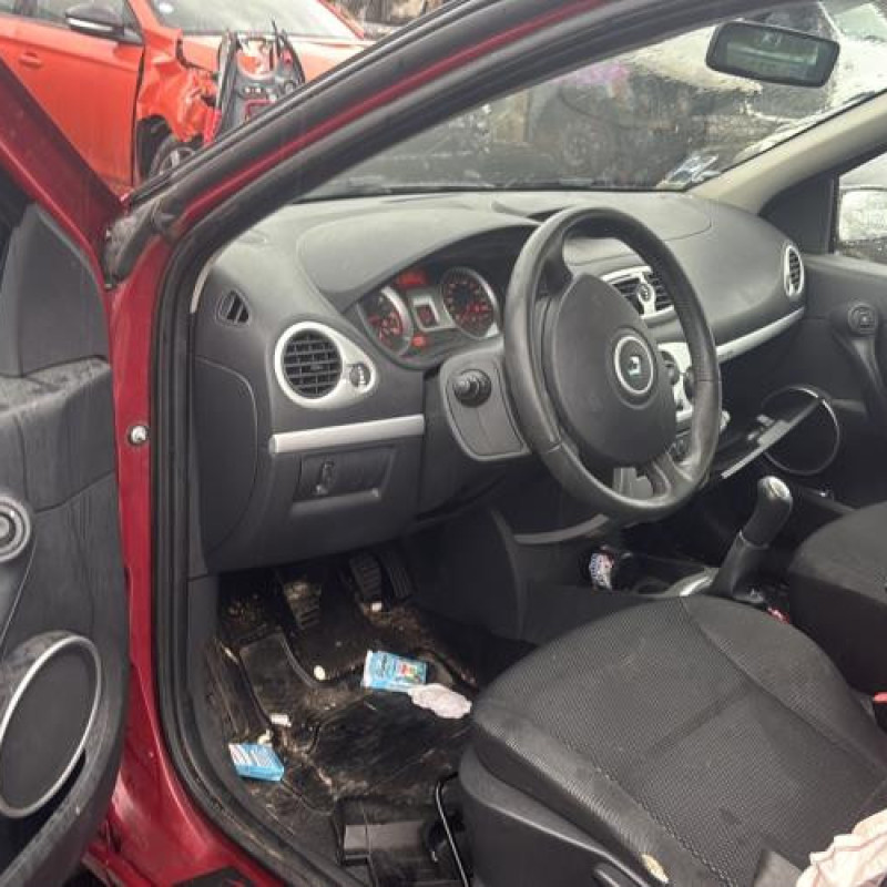 Feu arriere principal droit (feux) RENAULT CLIO 3 Photo n°12