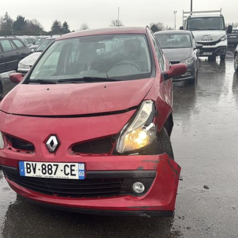 Feu arriere principal gauche (feux) RENAULT CLIO 3 Photo n°10