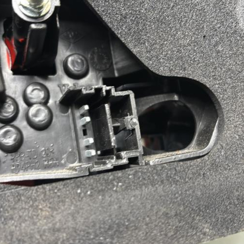 Feu arriere principal gauche (feux) RENAULT LAGUNA 2 Photo n°3