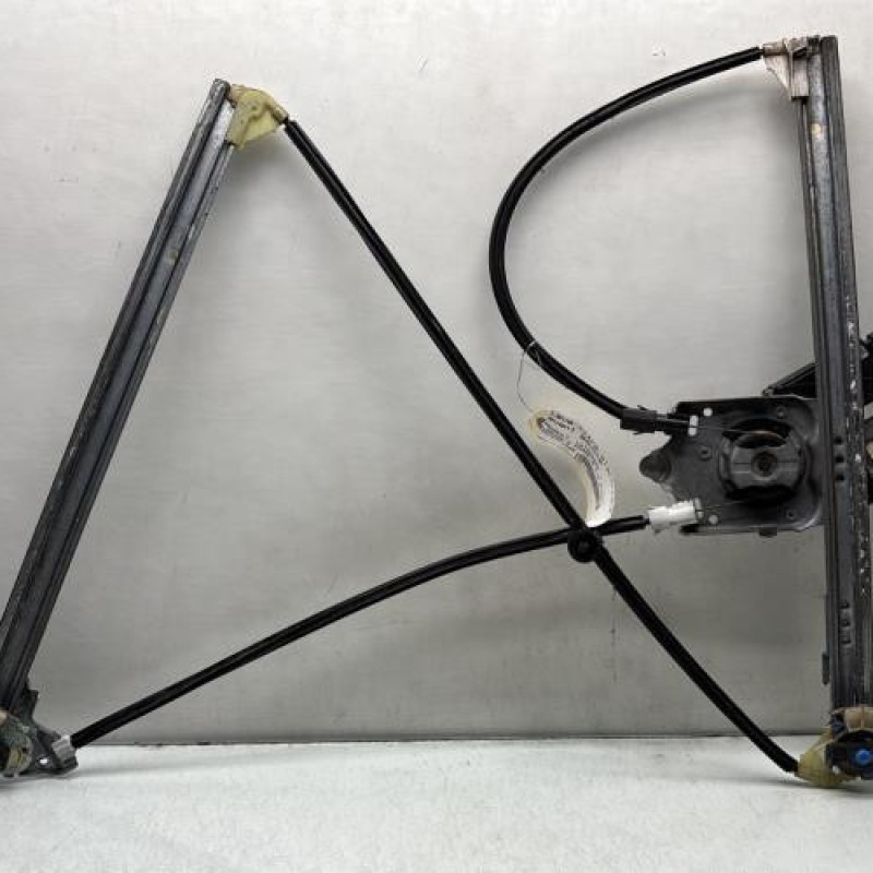 Leve vitre electrique avant gauche RENAULT LAGUNA 2 Photo n°1